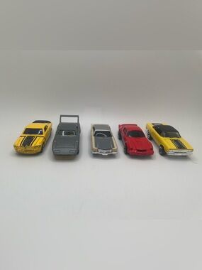 Set of (5) 1:64 diecast muscle cars